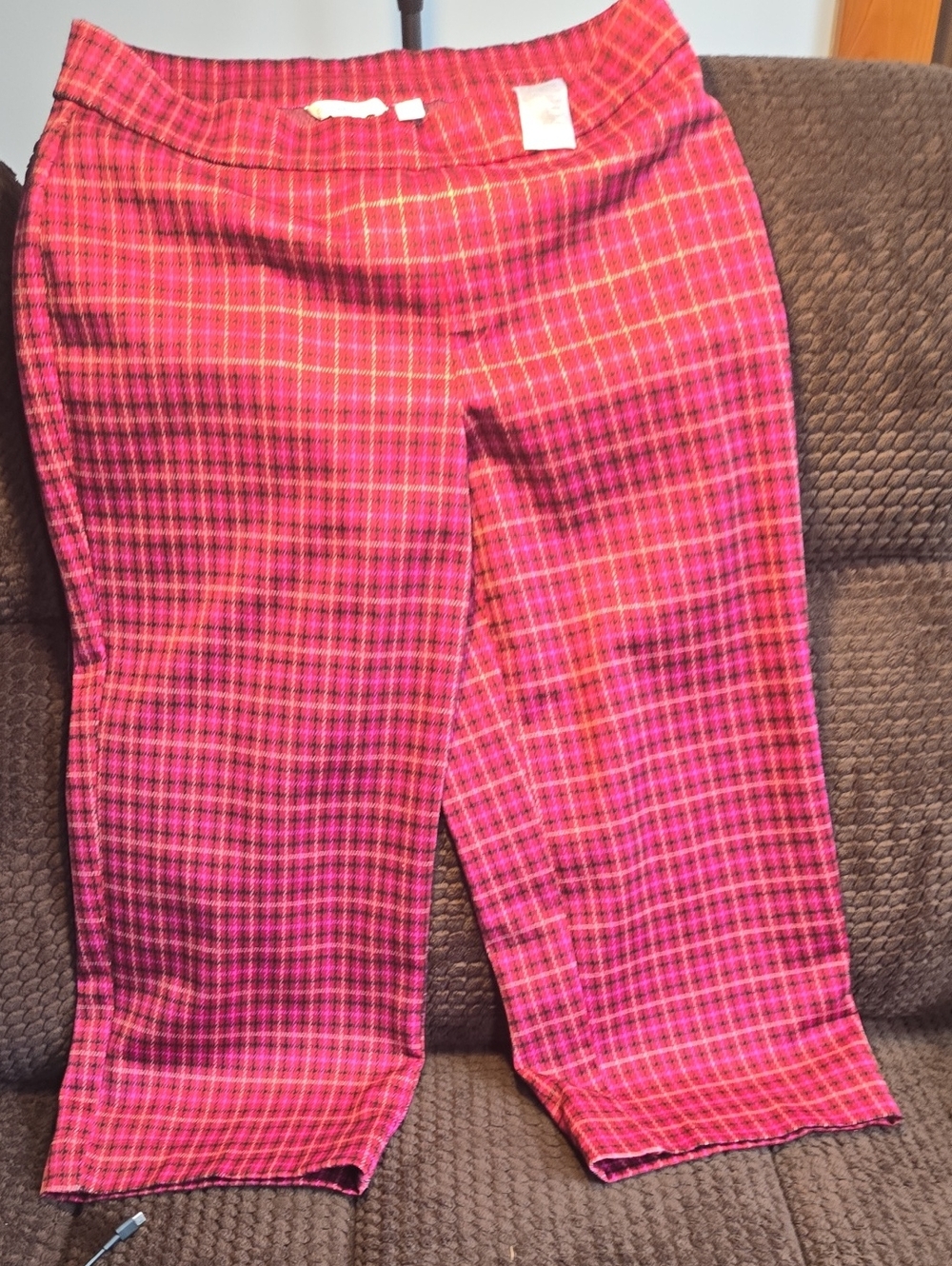 Isaac Mizrahi Live! Hot Pink and Black Plaid Cropped Pants
